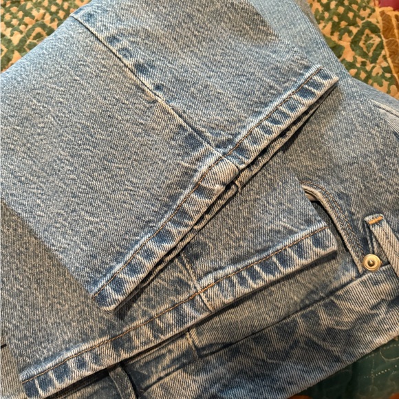 Good American Light Blue Denim Jeans - Picture 5 of 8